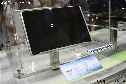 Computex 2023 微软展台平板电脑众星云集，生态繁荣成焦点